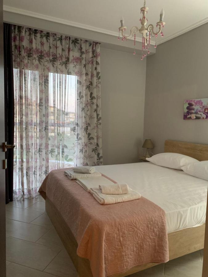 Apartmán Pearl House Skg Néoi Epivátai Exteriér fotografie